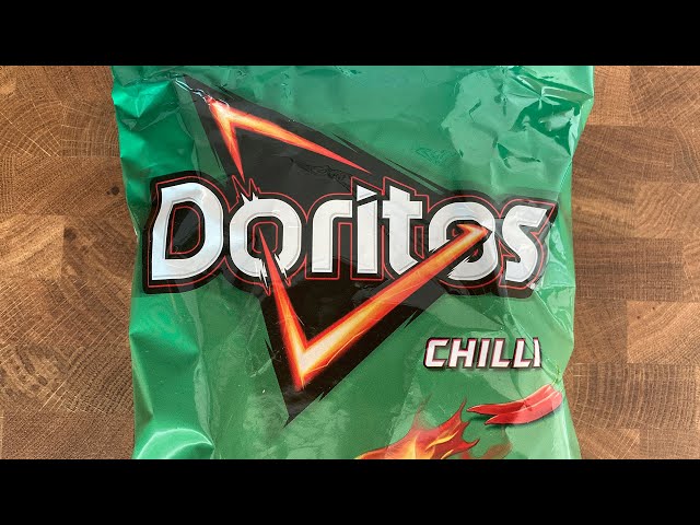 Vídeo relacionado con Doritos Chilli, Nachos con sabor picante a chilli, Producto de Aperitivo, bolsa individual, 140gr
