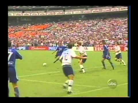 2002 (August 2) MLS All-Stars 3-USA 2 (MLS ALL Star match).avi