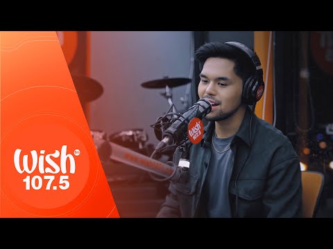 JMKO performs "Tabi-Tabi Po" LIVE on Wish 107.5 Bus