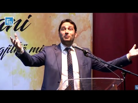 Dashuri dhe meshire. Ky ishte Muhamedi a.s. Kjo ishte Aishja r.a. Ky eshte Islami Hyjnor.