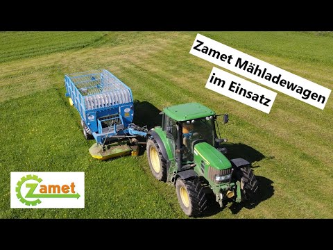 Zamet mowing wagon in action: mowing and loading in one operation