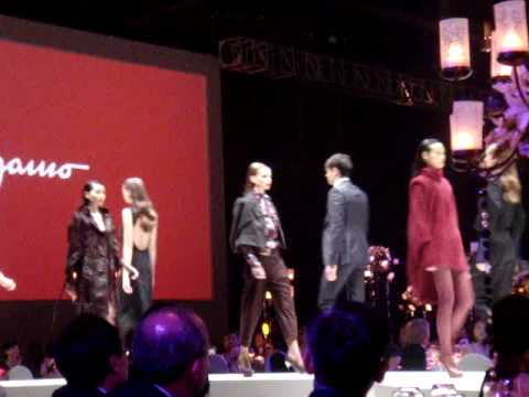 SALVATORE FERRAGAMO 2009 2010 Fall runway show