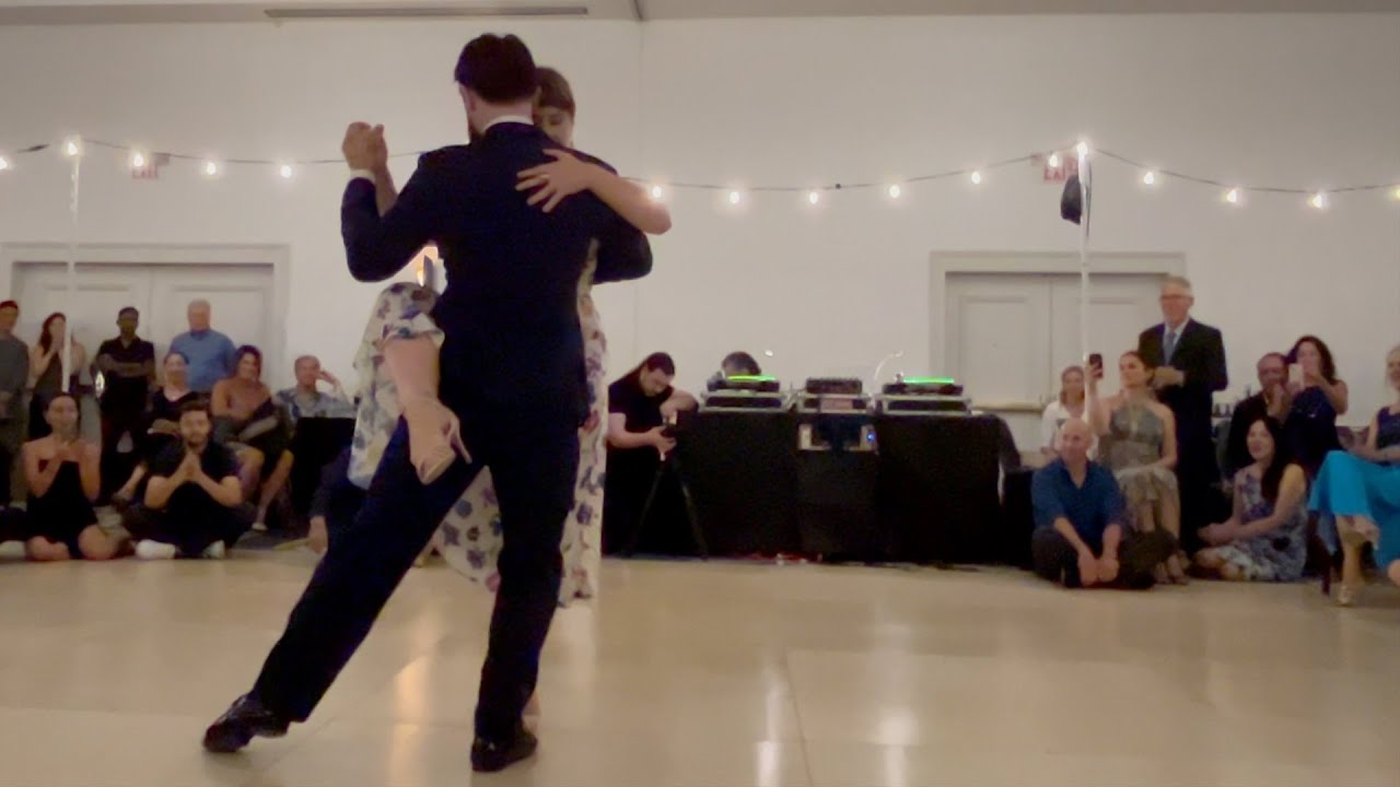 Video thumbnail for Maja Petrović & Marko Miljević - "Violetas", Tanturi & Castillo - 3/4 (vals)