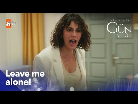 Dila is having a nervous breakdown! - Bir Kucuk Gun Isigi | Short Scenes