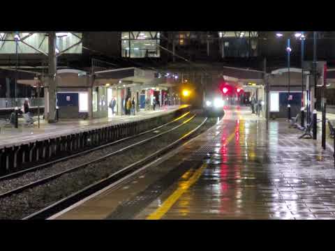 4M87 - FL90s - Newbie Skodas 90011 & 90004 on a fresh air liner to Trafford Park