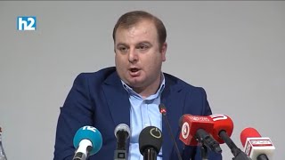Ոստիկանը պառկել է Լևոն Քոչարյանի վրա և հորդորել՝ հանգիստ մնալ․ Փաստաբանը՝ տեսափաստերով: Լրաբեր