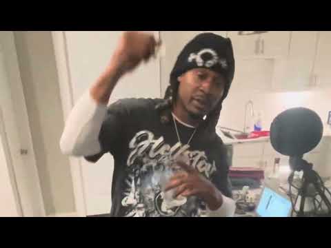 BossManeBray-Door slam  (official visualizer)