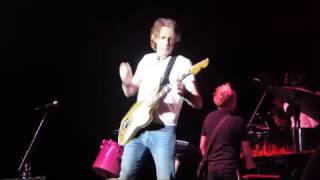 RICK SPRINGFIELD / Rock Meets Classic / Berlin - CELEBRATE YOUTH, 08.04.2017, video: anniesnake