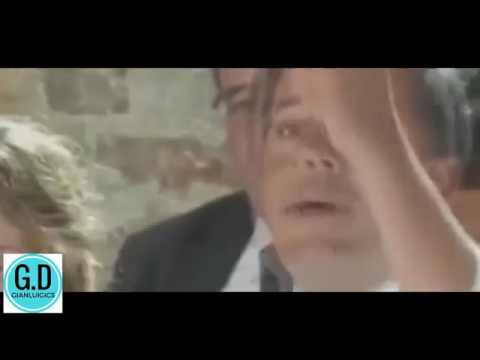 Matteo Renzi canta ninna nanna di ghali