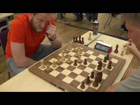 GM Khismatullin, Denis - GM Shirov, Alexei, Slav defense, Blitz chess