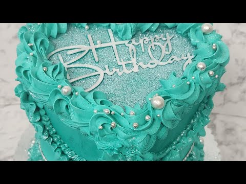 Heart shaped cake FREE tutorial... Start to finish. #cakedecorating #cakedesign #heartcake #decorate
