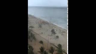 preview picture of video 'Mini tornado na praia de Piedade - Pernambuco'