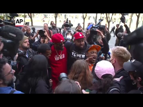 Analysis: Amazon workers form labor union