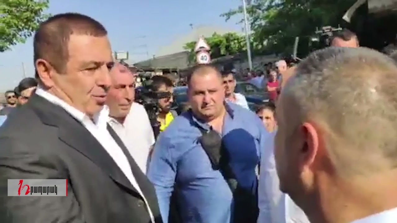 Գագիկ Ծառուկյանին Մասիսում դիմավորեցին աղուհացով ու ասմունքով