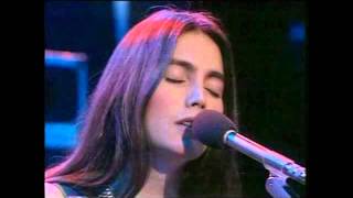 Emmylou Harris - Pledging my love