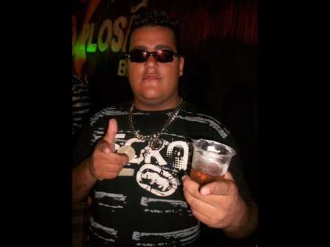 MC BINHO DA PENHA MAIS UMA MÃE QUE CHORA