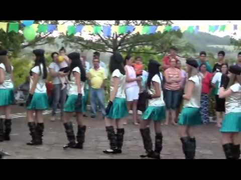 Fanfarra Santa Isabel apresentando no patio da prefeitura