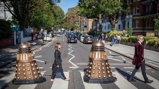 Le Docteur et Clara sur Abbey Road