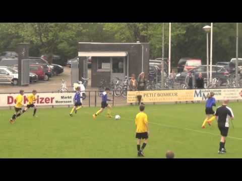 Kampioenswedstrijd SV Meerssen D1-FC Gulpen D1 25-04-2015