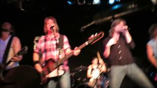 Music video thumbnail preview for HARDBONE - MOVE ON by Hardbone