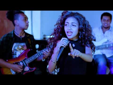 Kess'Y  Andeha Hirendra Clip officiel 2k20 by Rico Rakotovao