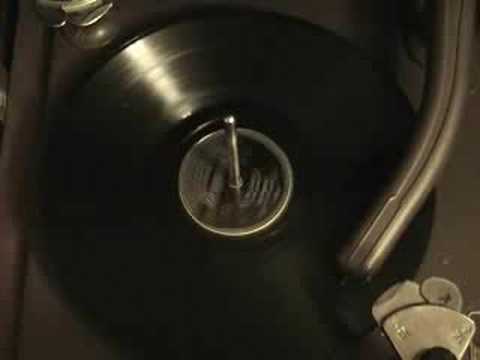 Red Norvo and his Orch - "Remember" (1937)