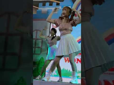 221015 (Ni Fancam) The Glass Girls - Summer Chu! Chu! Paradise @ AI Character Wonderland - Fashion
