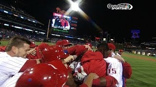 Howard walks off in 9th with three-run shot