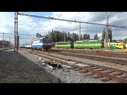 362.060-6 DKV Brno na vlaku R 904 vjíždí do osobního nádraží stanice Olomouc