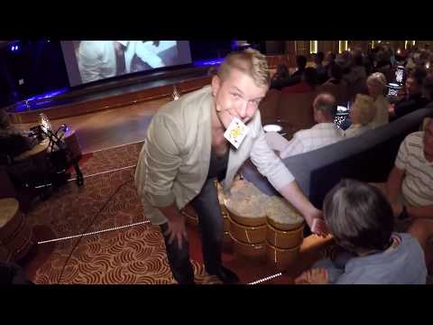 HAWLEY MAGIC UP CLOSE