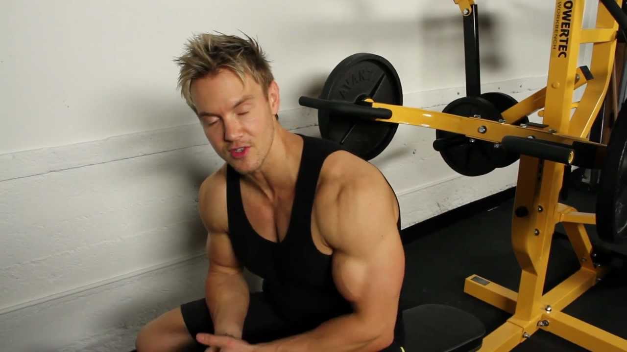 Bodybuilding - Powertec Workbench Multisystem Awesome Abs Workout with Rob Riches