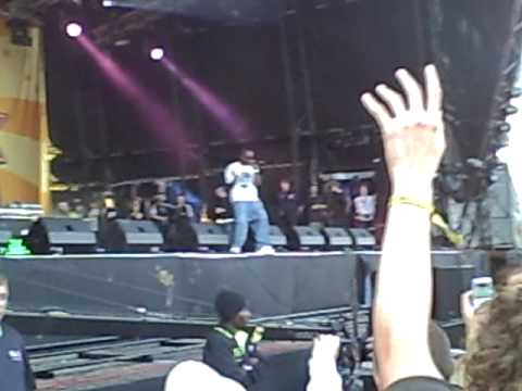 WAKESTOCK 09: Tinchy Stryder, Number 1 (whole song)