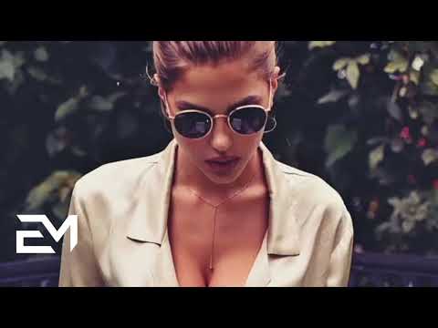 Zubi - escapar (ft. Andrew Ace)