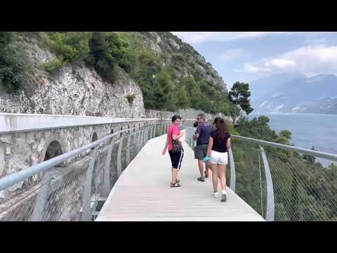 Neuer Radweg von Limone Richtung Riva del Garda (Gardasee), spektakulär und wunderschön.
