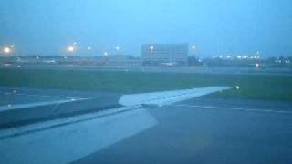 preview picture of video 'Blue1 MD-90 Landing to Helsinki'