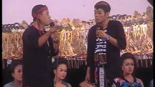 Download lagu Lawak Percil Hampir Pingsan Dipanggung saat Joged gendhing Srampat Musik gak bisa Berhenti mp3