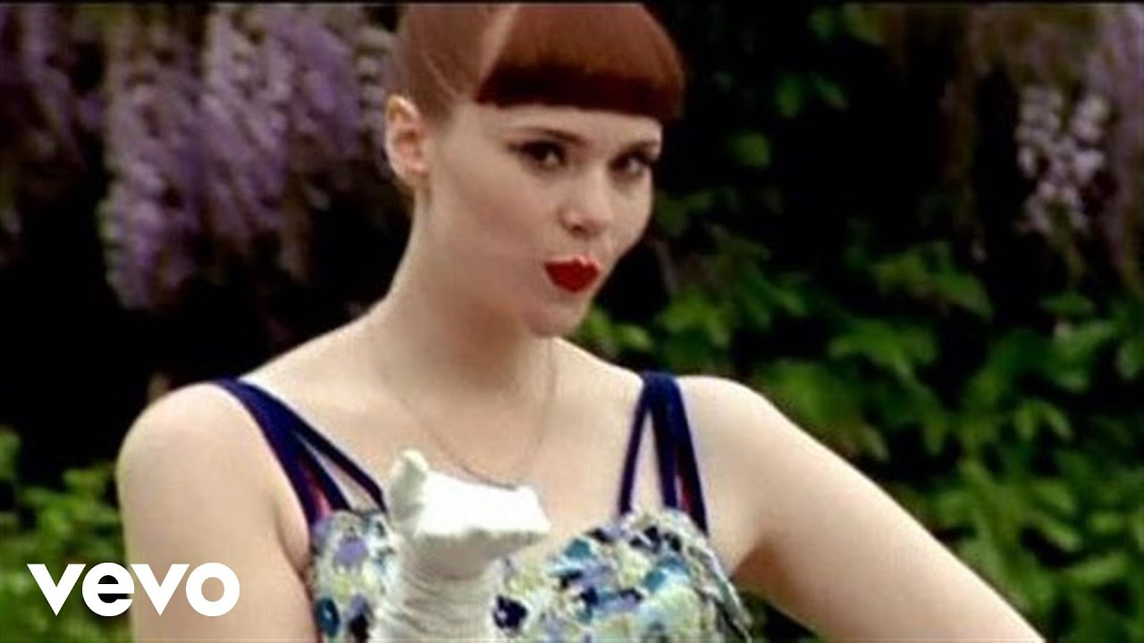 Kate Nash — Kiss That Grrrl