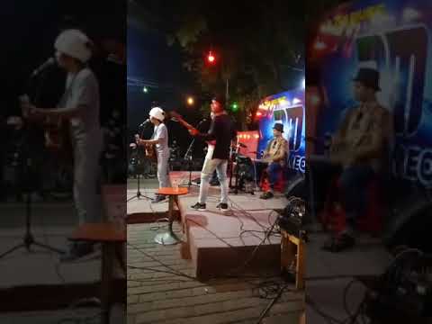 DATUK band live coffe alien(3)