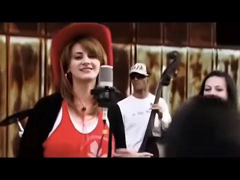 Florinel si Ioana ❌ Play AJ - Te iubesc oriunde ai fi [Videoclip Oficial]