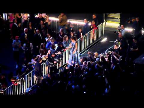 Shania Twain @ Junos'11 getting inducted in the Canadian Music Hall of Fame