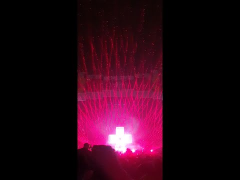 Martin Garrix - It Gets Better vs. Pressure [Zurich OpenAir 2022]