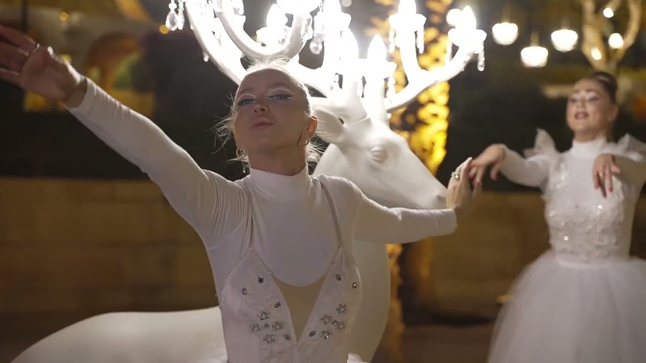 Explore the restaurants at The Groves Chapter I