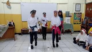 Dance lagu Jalan-Jalan-Naura