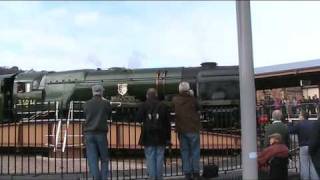 preview picture of video '34046 Braunton being turned on the Minehead turntable 21 March 2010'