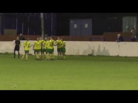 Karl Hawley scores for Stourbridge 1 v 2 Frickley Athletic F C  75