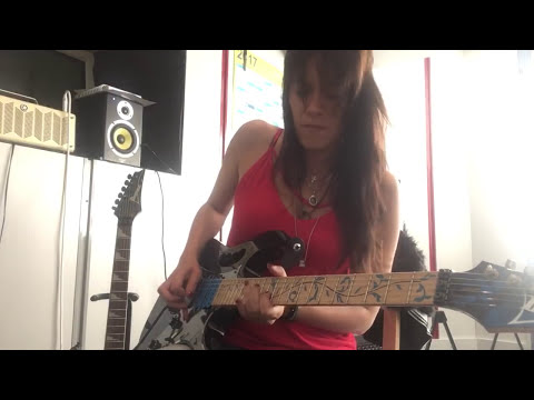 Jen Majura plays... something in E