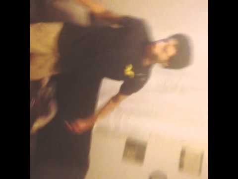 T bandz Spashing People