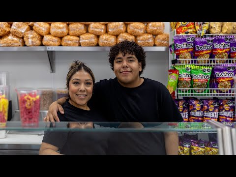 We Mean Business: Valentina’s Michoacana Brings Big Flavor to Bloomington 🍧