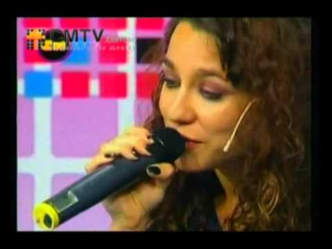 Daniela Herrero video Seguir viviendo sin tu amor - Estudio CM 2013
