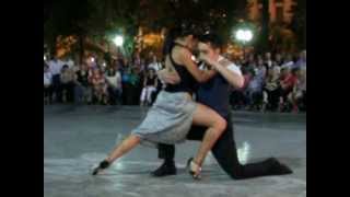 Jonathan Saavedra y Clarisa Aragon Tango: "Para Dos" Orq. Color Tango.MOV